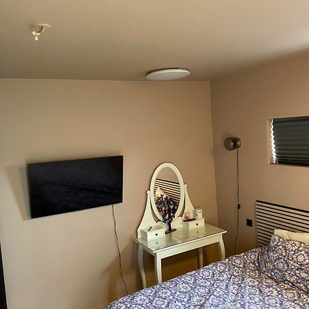 Spacious 3Br Condo Near Blue Lagoon 15M Airport 9M Njarthvik Esterno foto