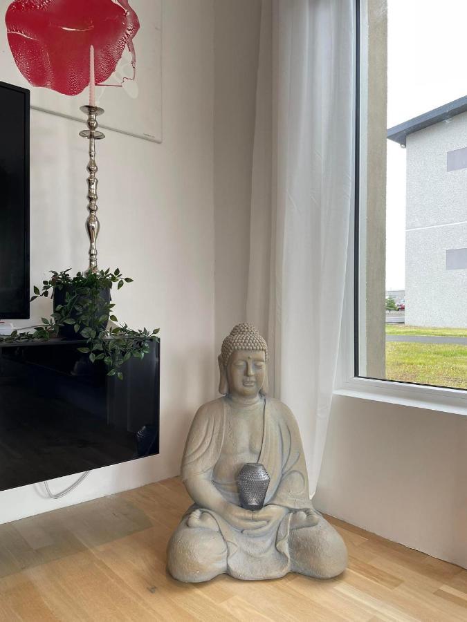 Spacious 3Br Condo Near Blue Lagoon 15M Airport 9M Njarthvik Esterno foto